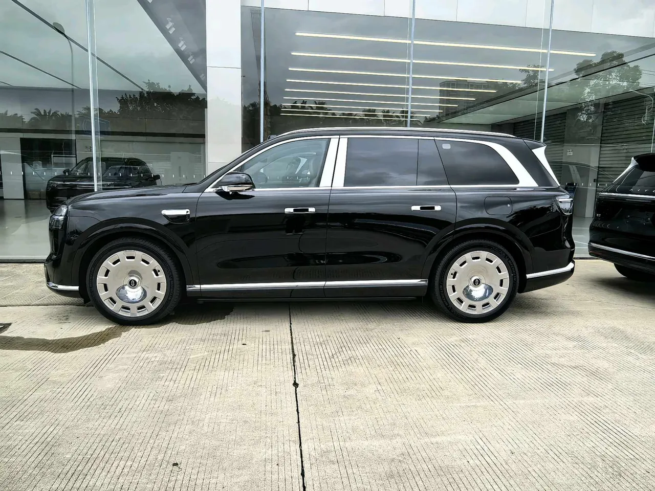 AITO 2026 AITO M9 extended range Ultra 5-seat automatic gear 3