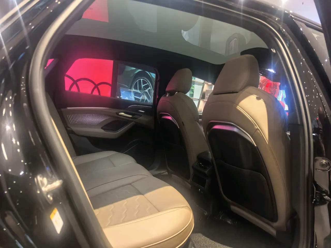 Audi 2026 A6L e-tron Starts Gan Kun Smart Driving Edition Automatic Gear 4