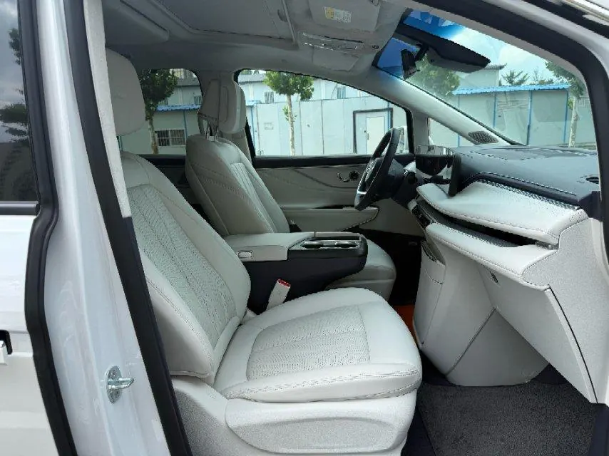 Buick 2026 GL8 ES Lu Zun 48V 2.0T Luxury Edition Automatic Gear 7