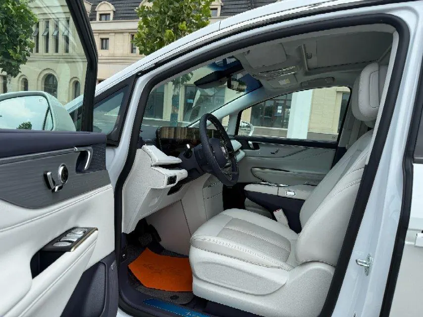 Buick 2026 GL8 ES Lu Zun 48V 2.0T Luxury Edition Automatic Gear 8