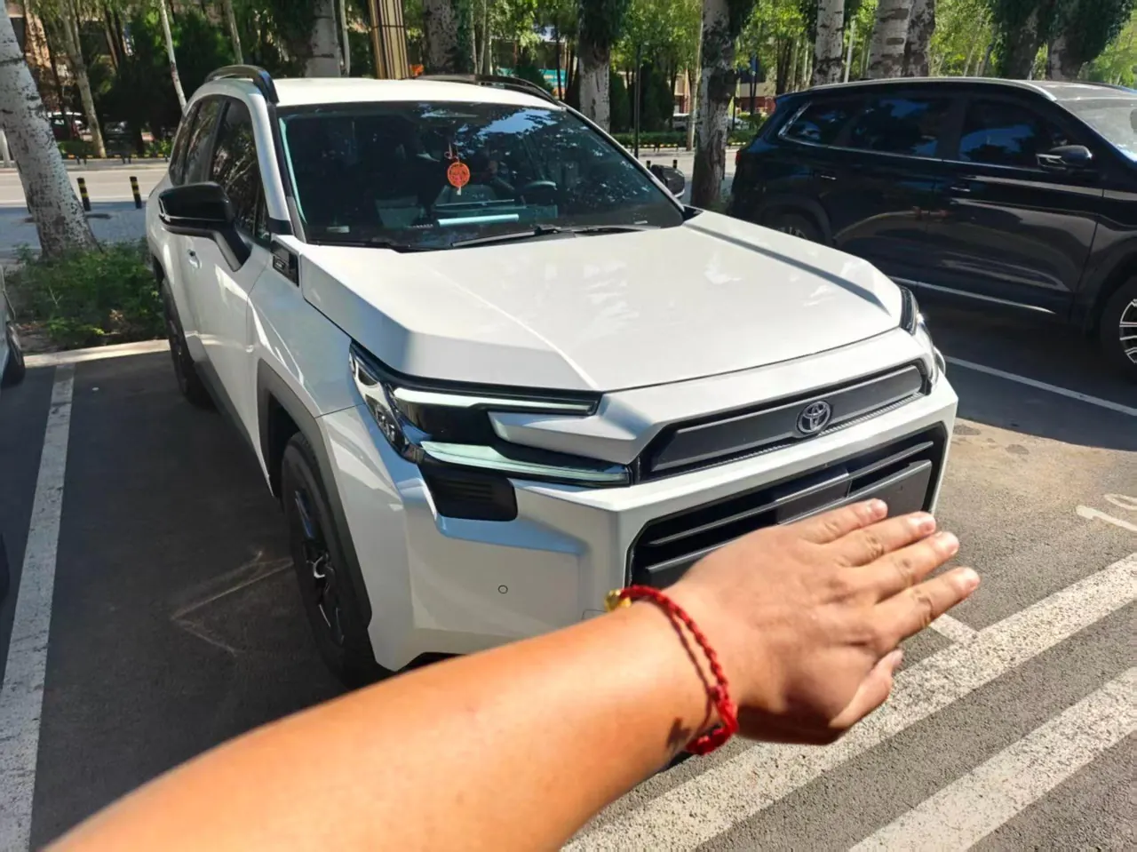 Toyota 2026 RAV4 Rongfang Double Engine 2.0 Stepless Two-Drive Elite Automatic Gear 2