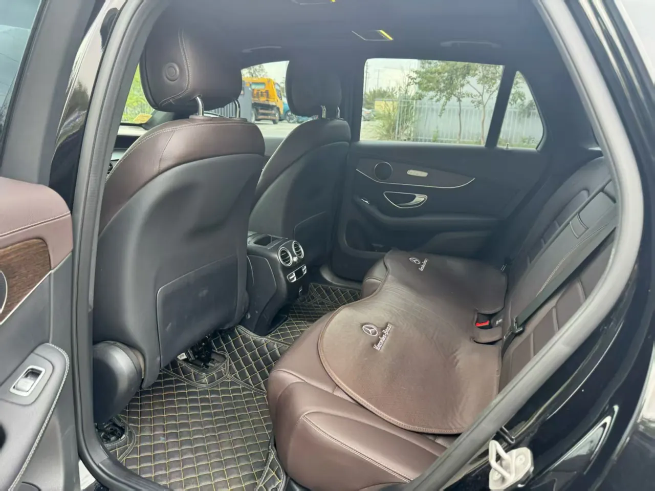Mercedes Benz 2022 GLC 300 L 4MATIC 2.0T Dynamic (Modified) Automatic Gear 5