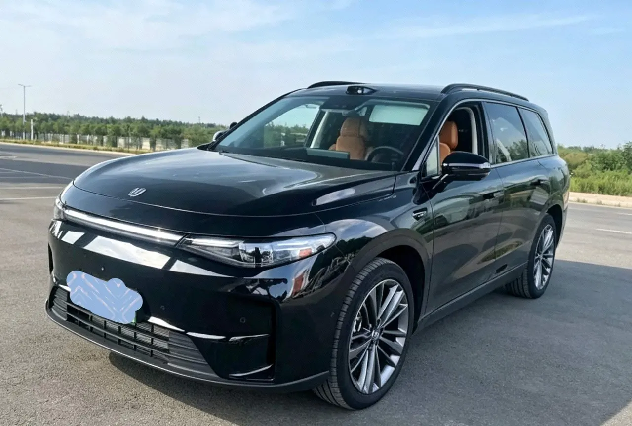 打开图片灯箱:Leapmotor 2026 C 16 280 Laser Radar Zhizun Edition 6-seat Automatic Gear