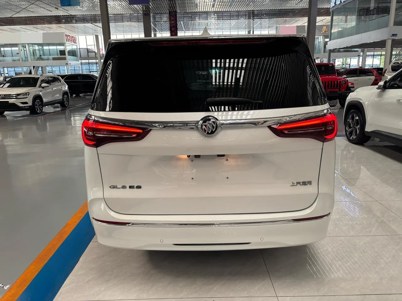 Buick 2023 GL8 ES Lu Zun 48V 2.0T 653T Exclusive Automatic Gear 10
