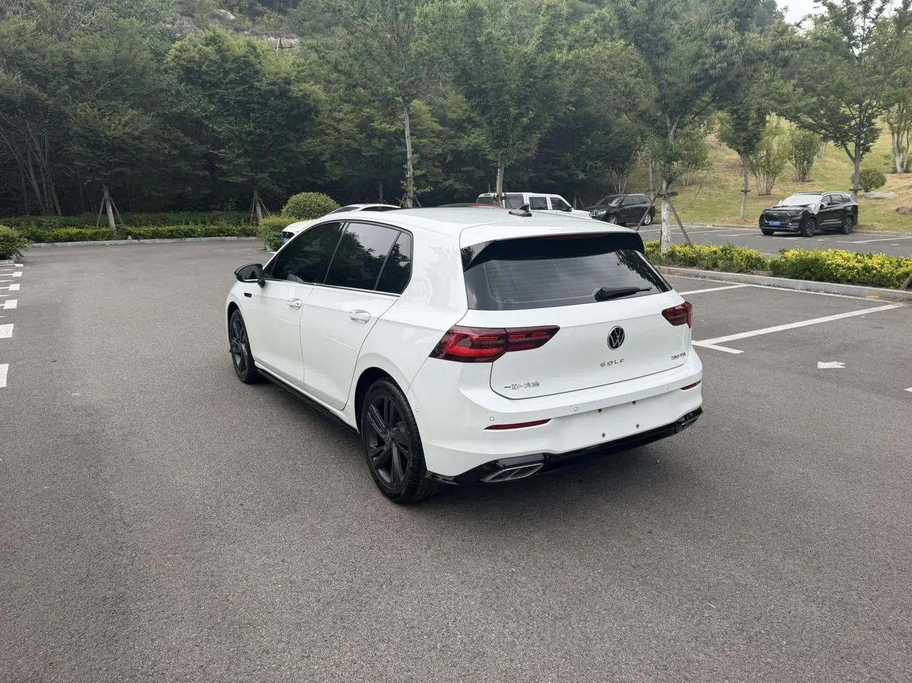 Volkswagen 2023 Golf 8 R-Line 1.4TSI 280TSI Lite Automatic 5