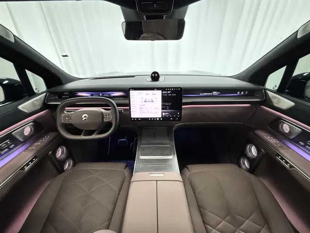 NIO 2026 ES 9 102kWh Executive Island Deluxe Automatic Gear 5