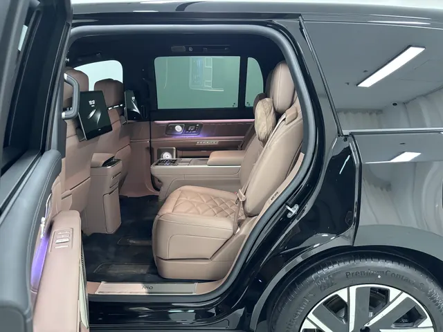 NIO 2026 ES 9 102kWh Executive Island Deluxe Automatic Gear 7