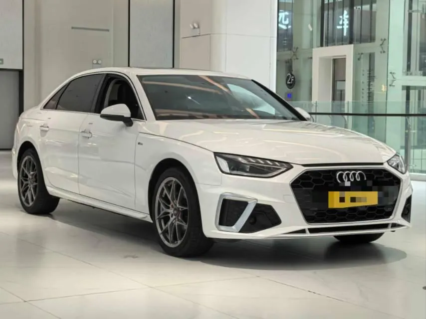 Audi 2022 A4L 2.0TFSI 40TFSI Fashion Dynamic Automatic 3