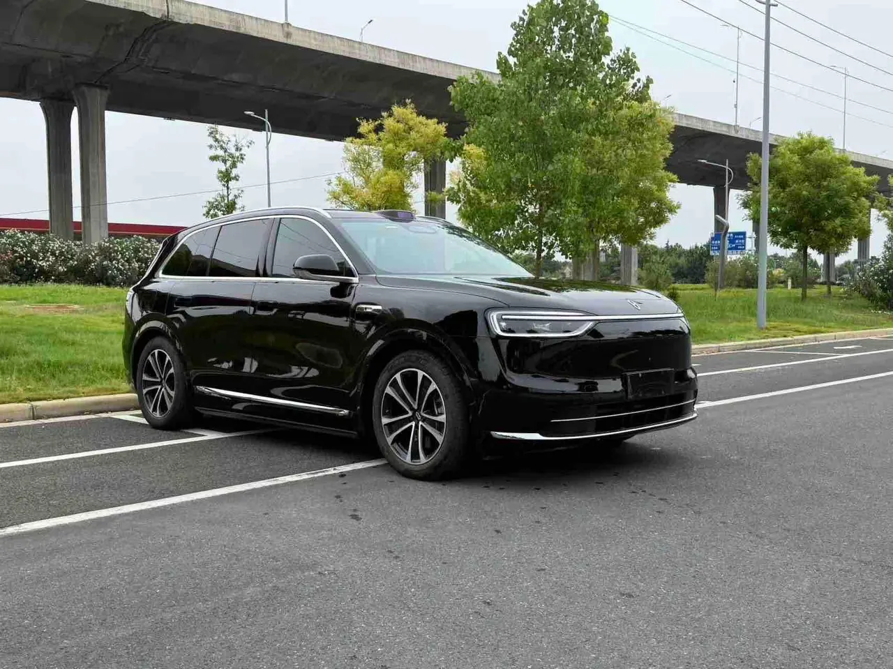 AITO 2026 AITO M7 Pure Electric Ultra 4-wheel Drive Edition 6 (192 Line Laser Radar) Automatic Gear 3