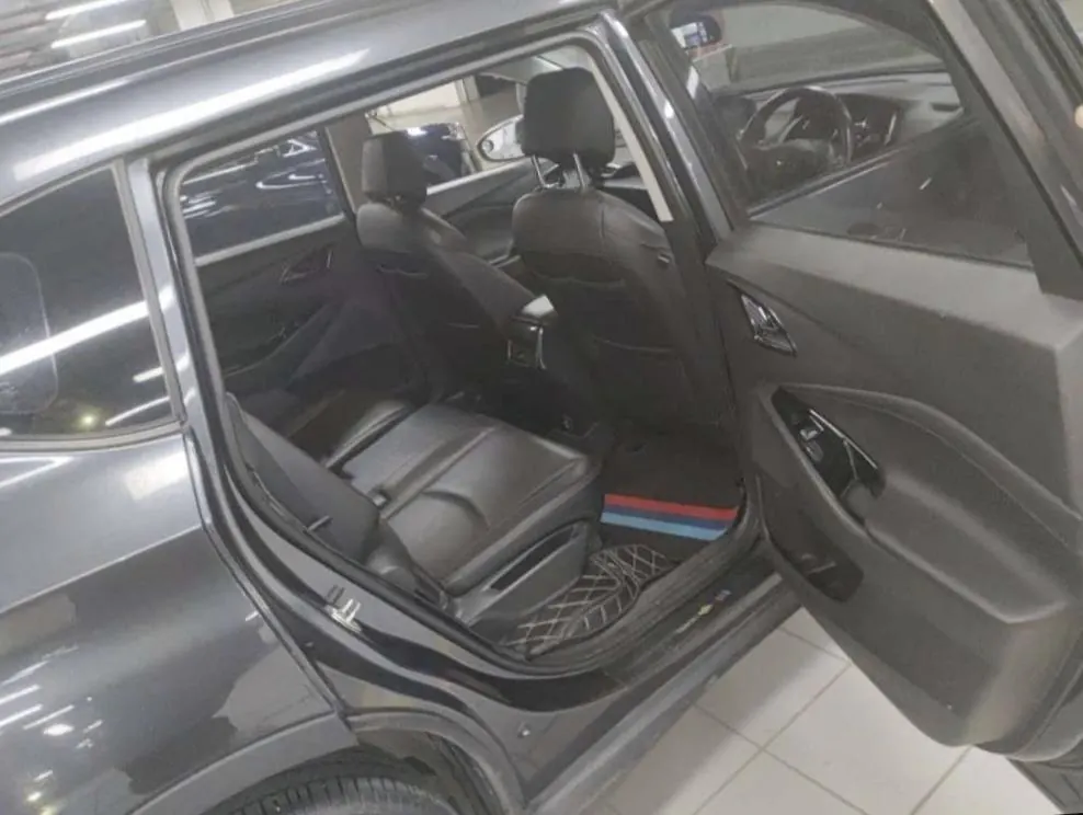 Chevrolet 2020 Volando 48V 1.3T Redline 530T Vertical Edition (52) Automatic Gear 4
