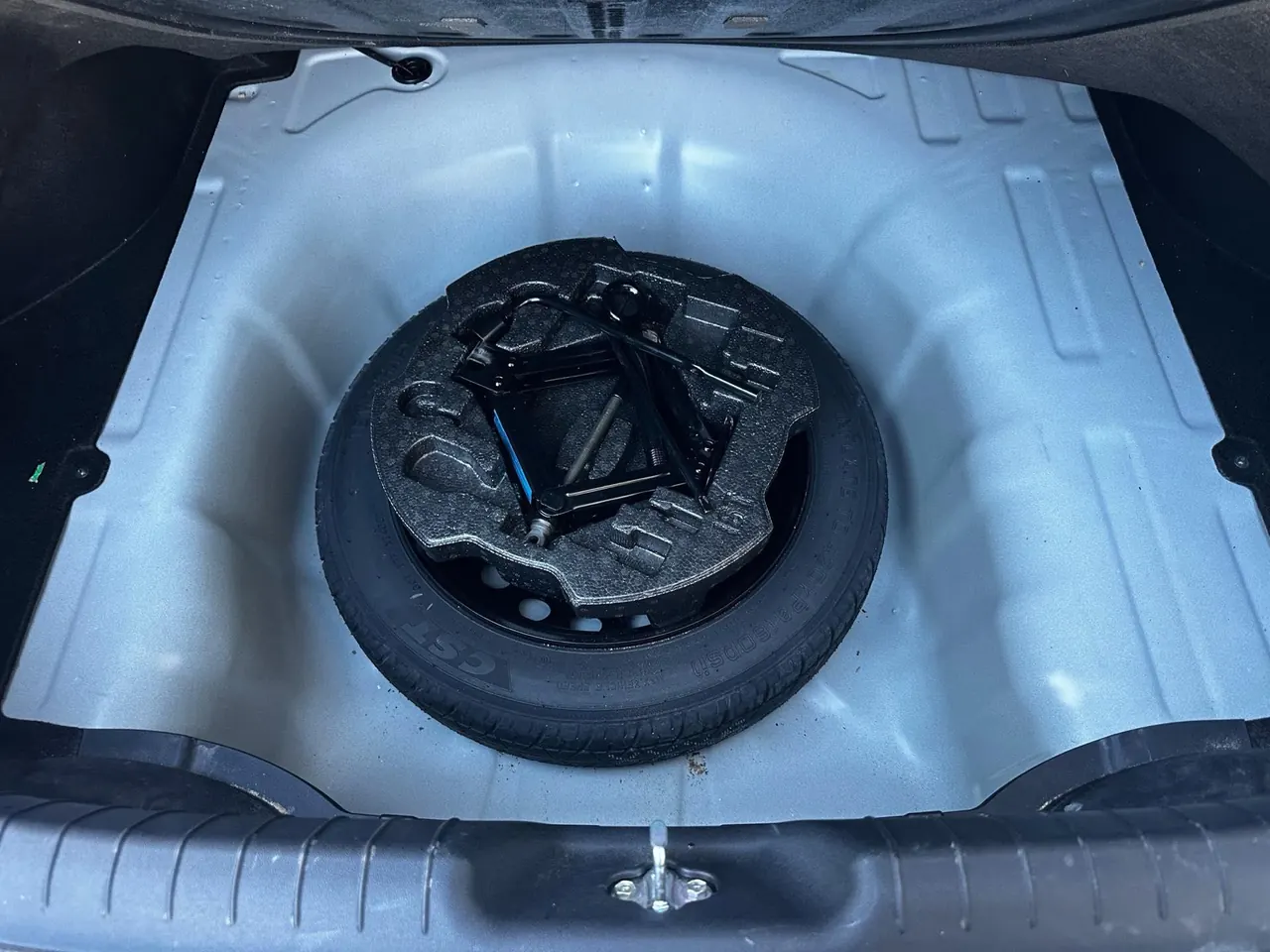 Hyundai 2022 Elantra -3-compartment 1.5 stepless LUX premium automatic gear 11