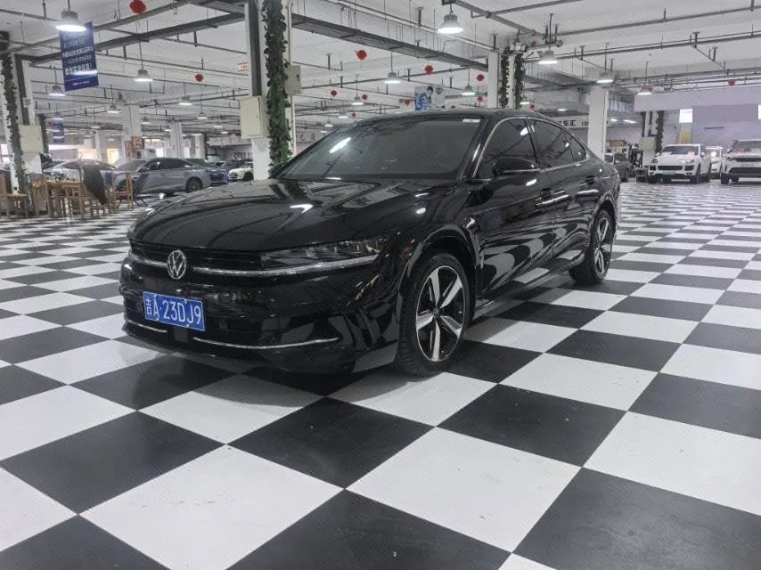 Open image lightbox: Volkswagen 2024 Magotan 1.5TSI 300TSI Premium Edition Eye Bag Automatic Block