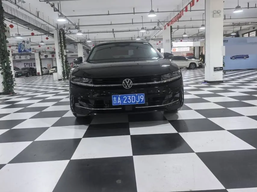 Volkswagen 2024 Magotan 1.5TSI 300TSI Premium Edition Eye Bag Automatic Block 2