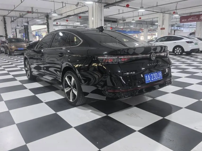Volkswagen 2024 Magotan 1.5TSI 300TSI Premium Edition Eye Bag Automatic Block 4