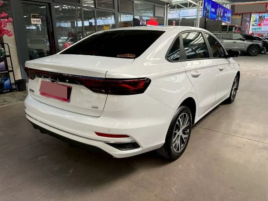 Geely 2026 Emgrand-Sanxiang 1.5 Stepless 4 million Commemorative Exceed Automatic 9