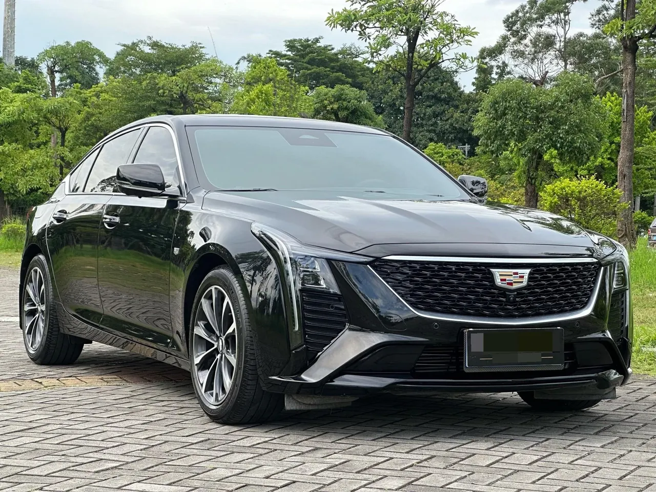 Cadillac 2025 CT5 2.0T 28T City Sports Edition Automatic Gear 3