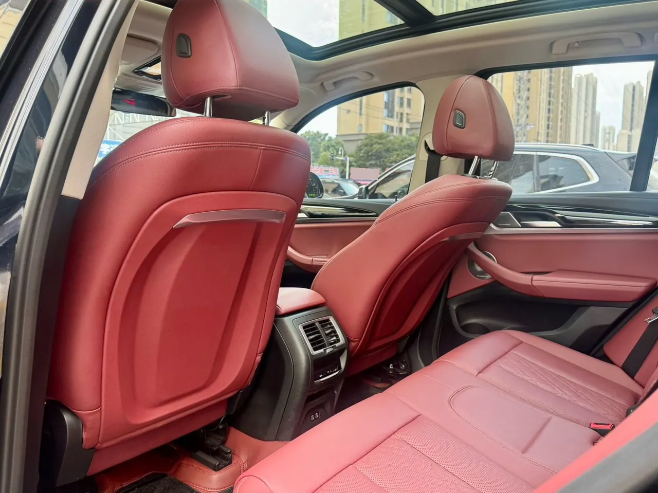 BMW 2024 iX3 leading automatic 5