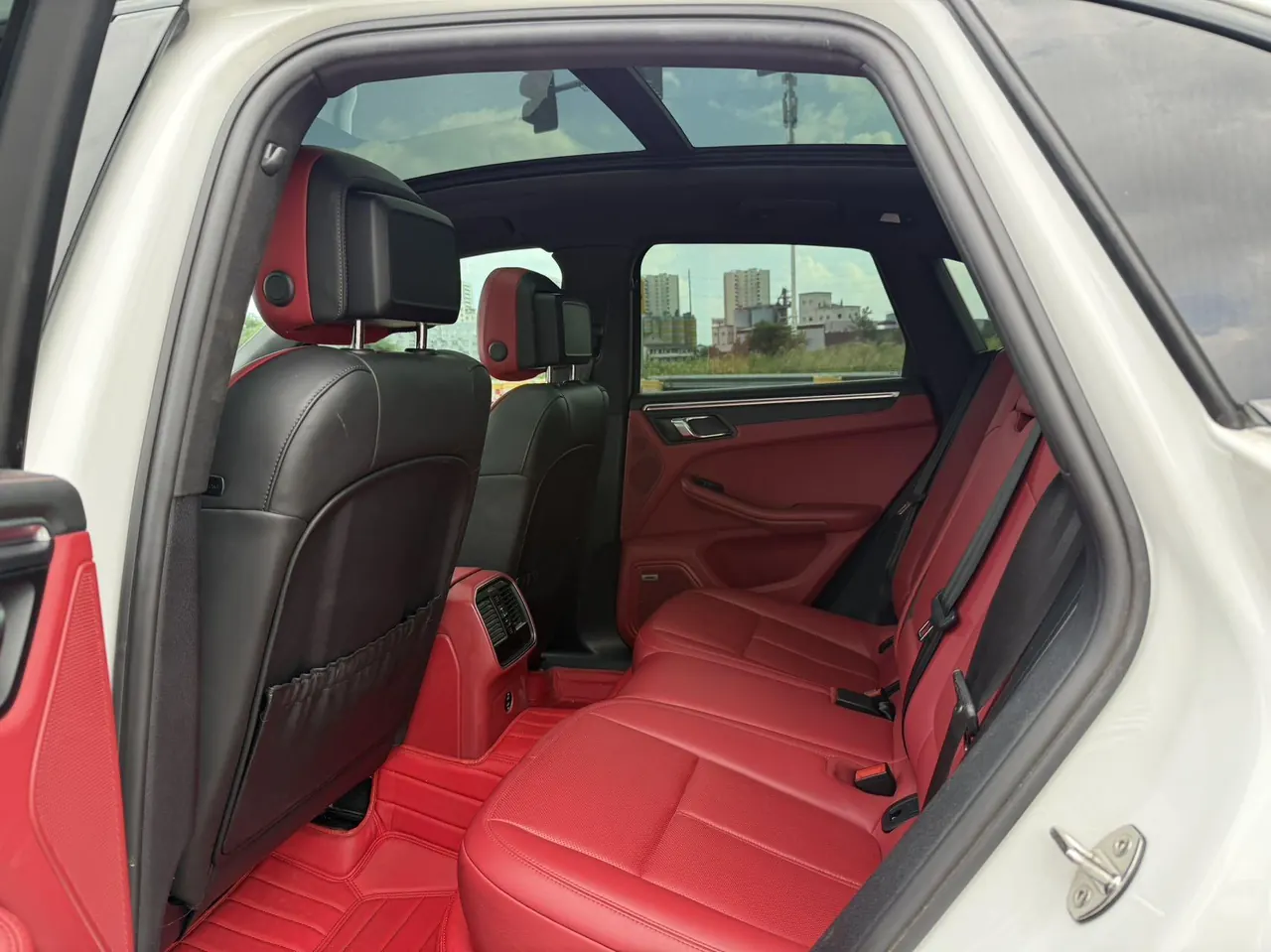 Porsche Macan (Imported) 2020 Macan 2.0T Automatic Gear 5