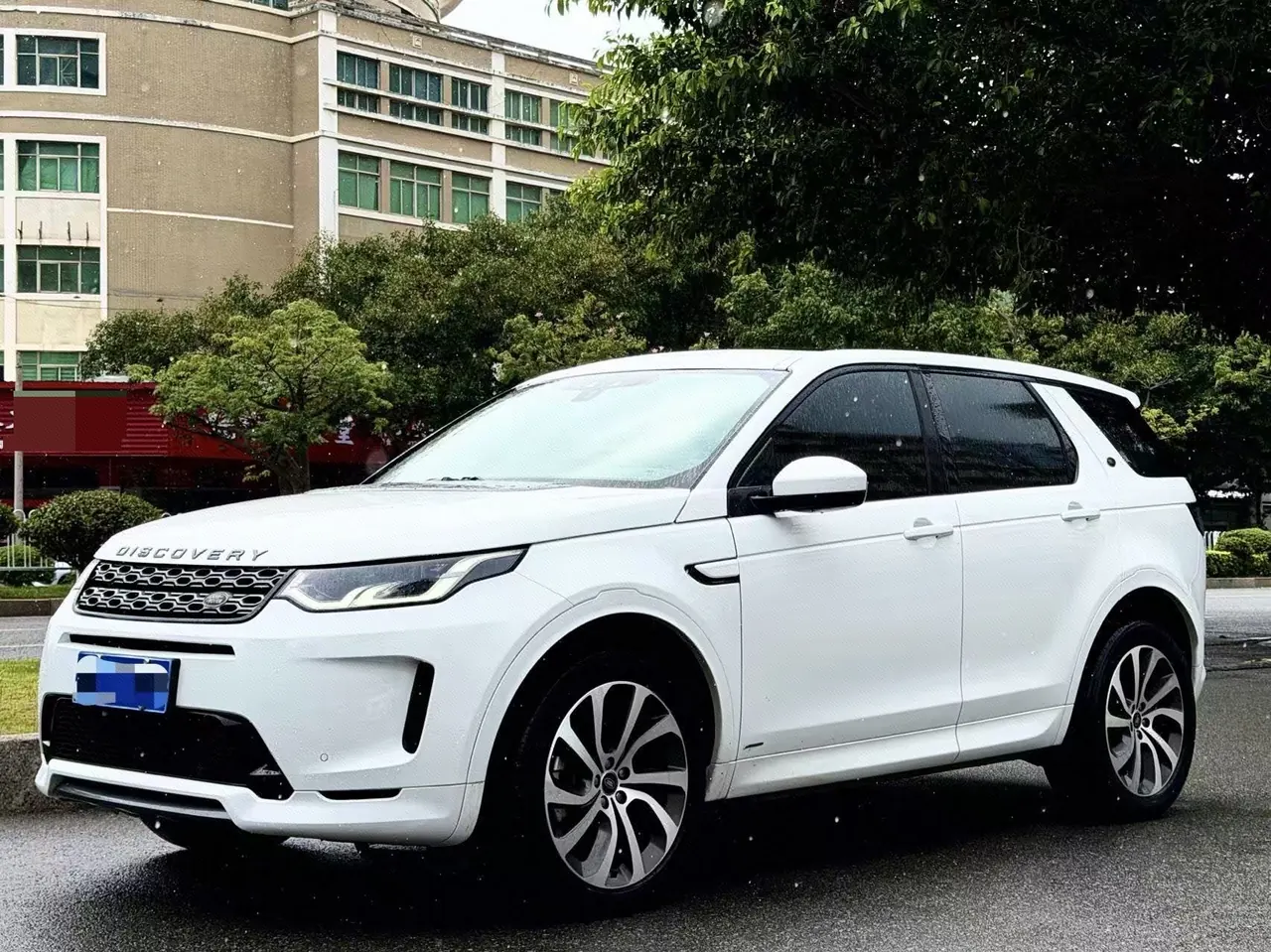 打开图片灯箱:Land Rover 2020 Discovery Sports Edition 48V 2.0T 249PS R-Dynamic S Performance Edition Automatic Gear