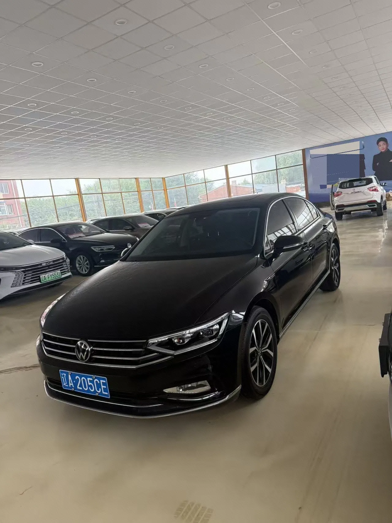 Open image lightbox: Volkswagen 2020 Magotan 2.0TSI 330TSI Leading Automatic
