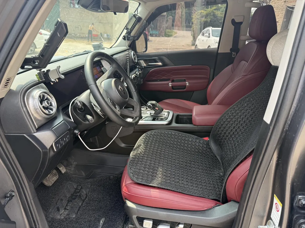 Tank 2024 Tank 300 48V 3.0T V6 automatic gear 6
