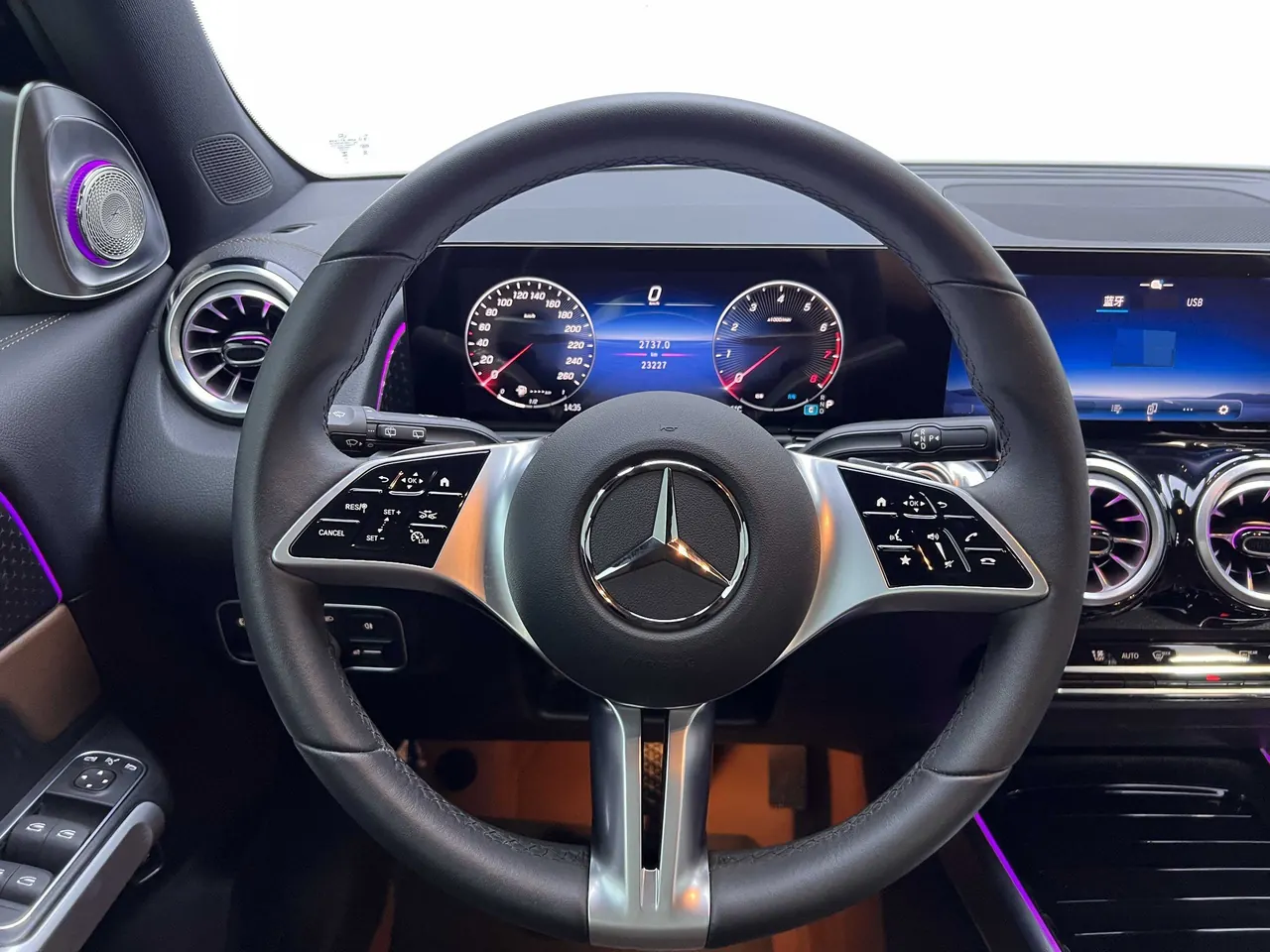 Mercedes Benz 2025 GLB 220 48V 2.0T Sporty Model Automatic 17