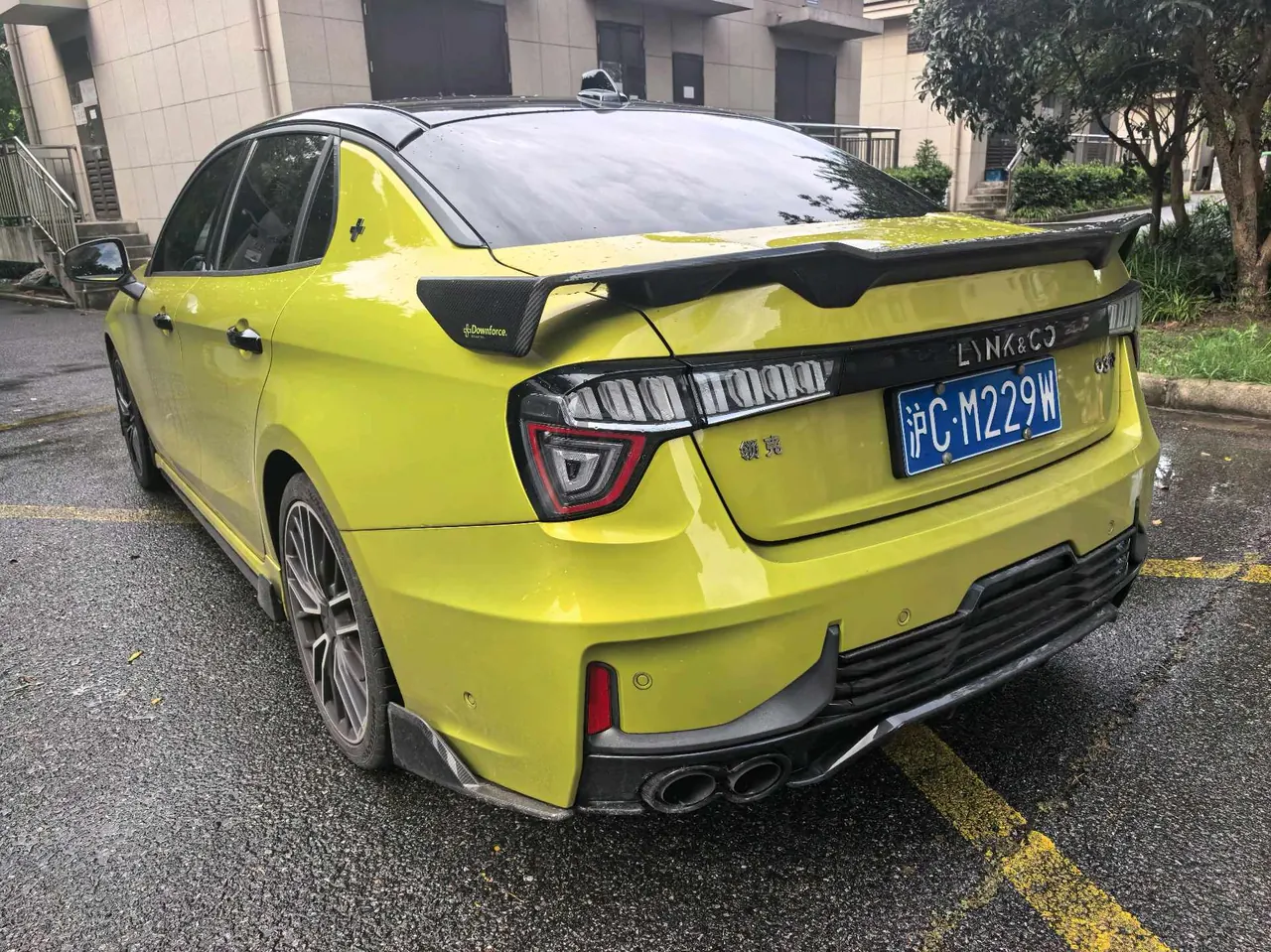 LYNK&amp;CO 2020 LYNK&amp;CO 03 2.0TD performance package version of automatic gear 5