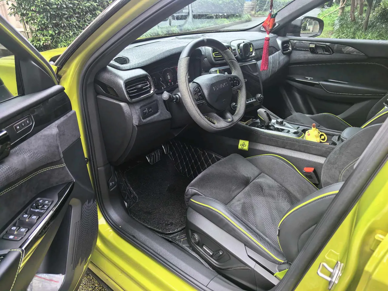 LYNK&amp;CO 2020 LYNK&amp;CO 03 2.0TD performance package version of automatic gear 6