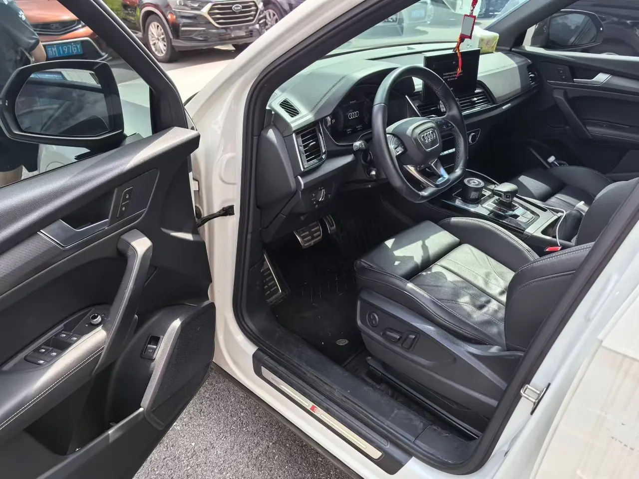 Audi 2023 Q5L 2.0TFSI 45TFSI luxury dynamic automatic transmission 3