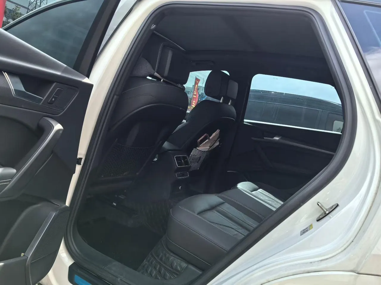 Audi 2023 Q5L 2.0TFSI 45TFSI luxury dynamic automatic transmission 4