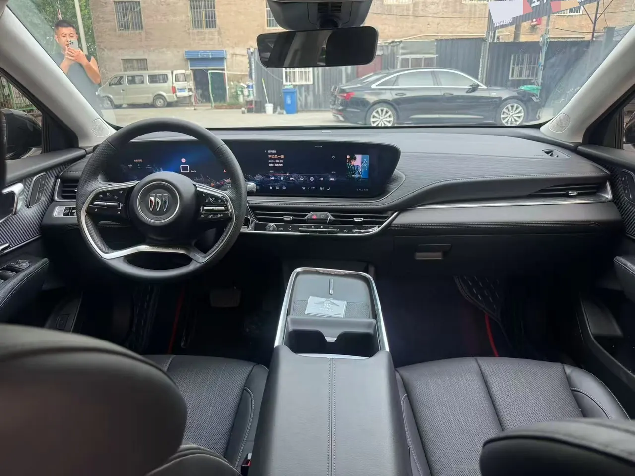 Buick 2023 LaCrosse 48V 2.0T 28T Yuexiang Edition Automatic Gear 5