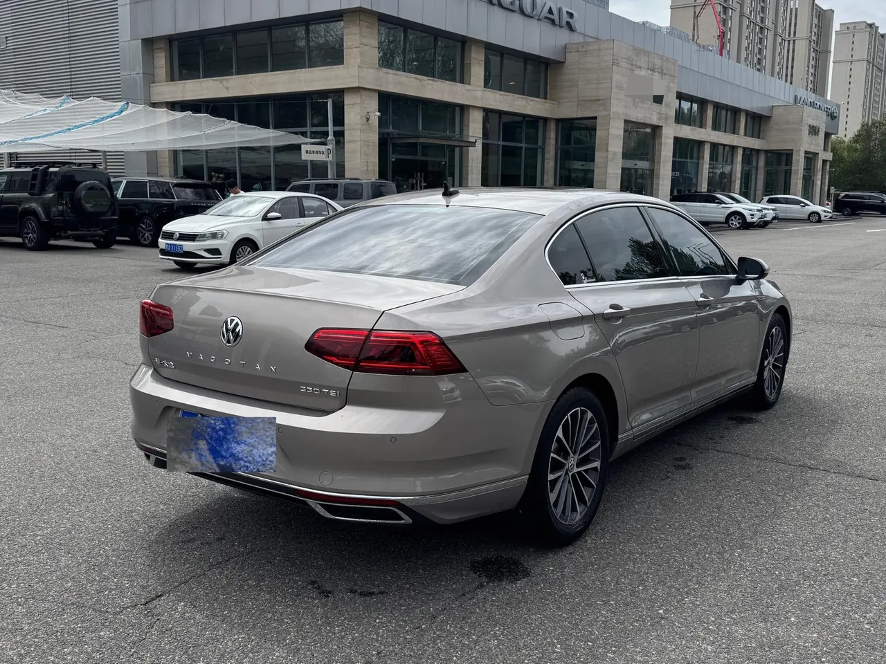Volkswagen 2020 Magotan 2.0TSI 330TSI luxury automatic transmission 5