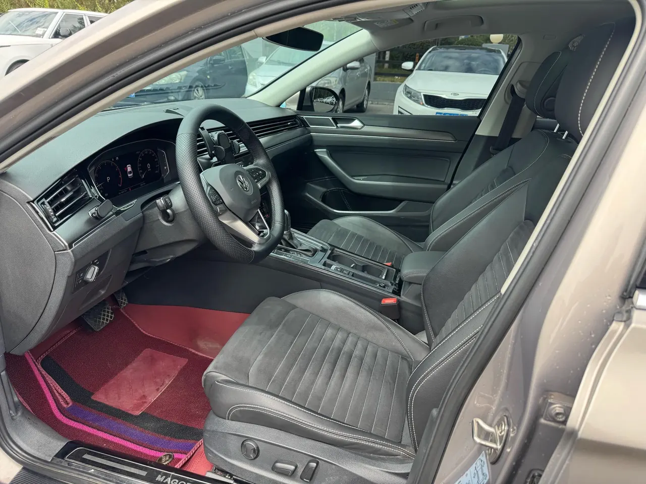 Volkswagen 2020 Magotan 2.0TSI 330TSI luxury automatic transmission 7