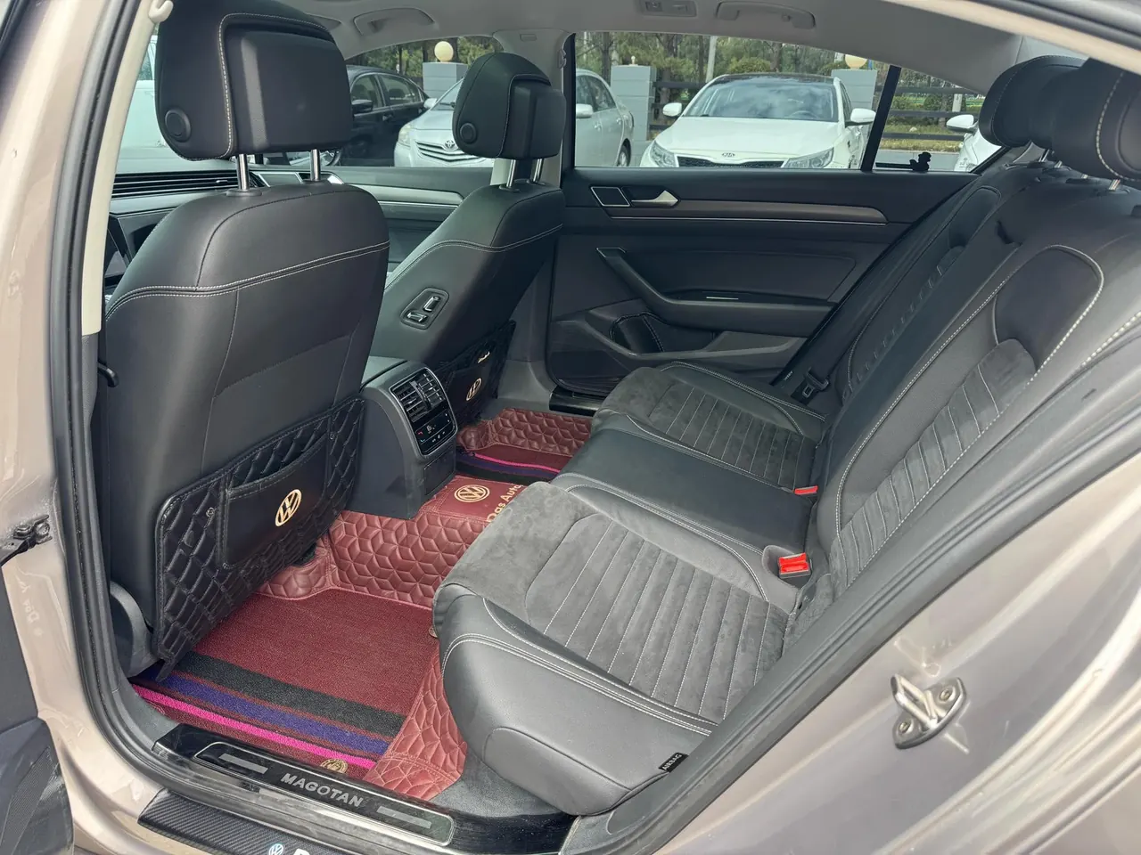 Volkswagen 2020 Magotan 2.0TSI 330TSI luxury automatic transmission 8