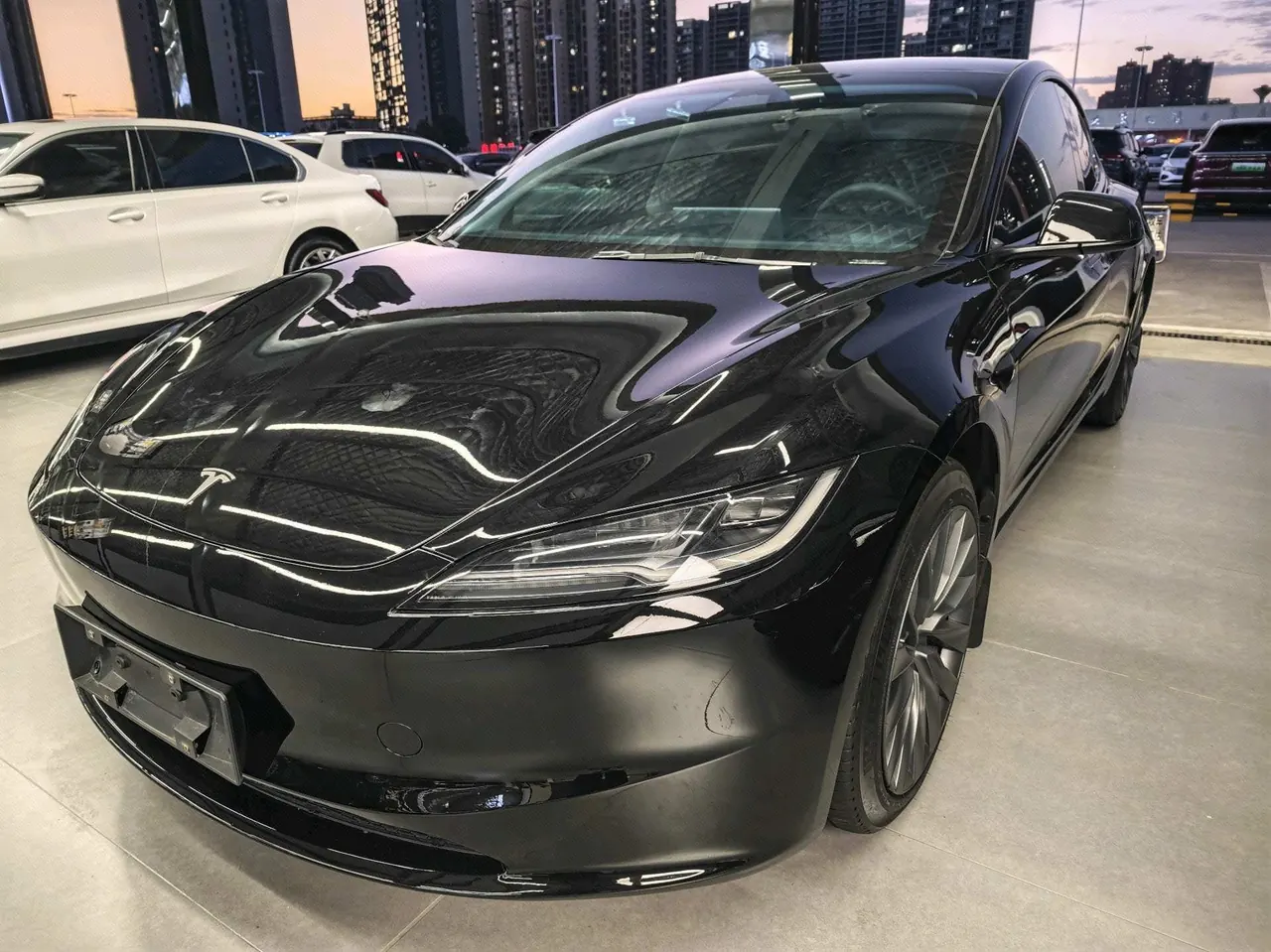 Open image lightbox: Tesla 2023 Model 3 Rejuvenation Edition Rear Wheel Drive Automatic Transmission