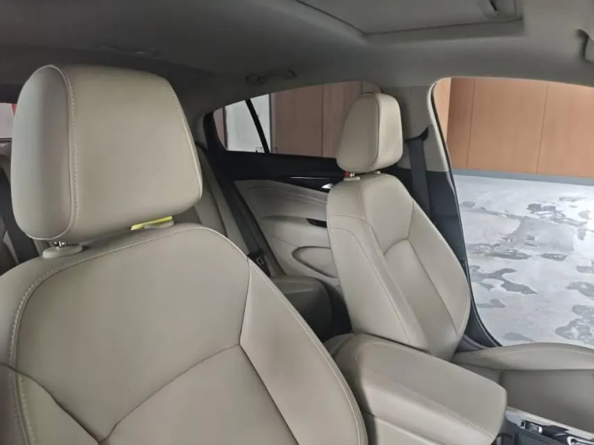 Buick 2020 Regal 1.5T 552T Elite Automatic Gear 3