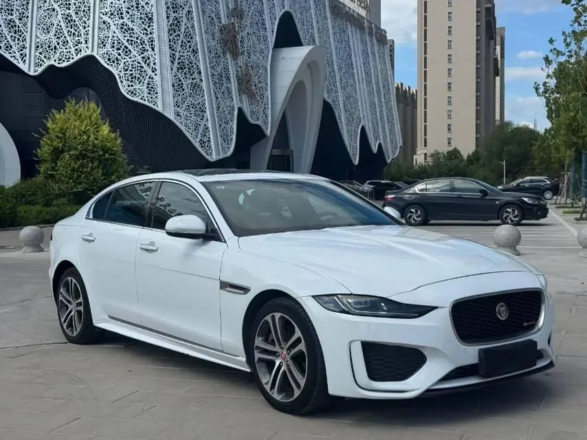 Jaguar 2021 XEL 2.0T 250PS R-DYNAMIC HSE Luxury Sports Edition Automatic Gear 3