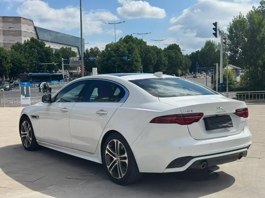 Jaguar 2021 XEL 2.0T 250PS R-DYNAMIC HSE Luxury Sports Edition Automatic Gear 9
