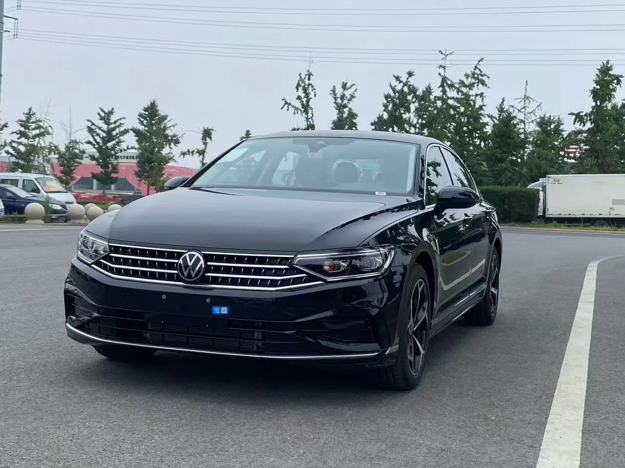 打开图片灯箱:Volkswagen 2026 Magotan 2.0TSI 380TSI 30 million selected luxury automatic gear