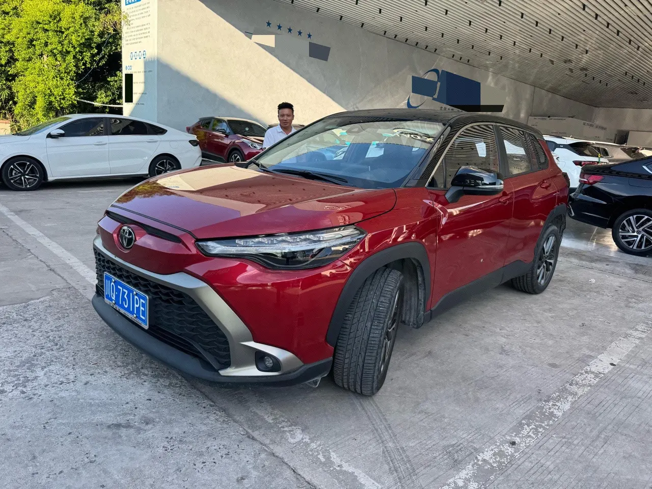 Open image lightbox: Toyota 2022 Front Landa 2.0 Stepless Luxury PLUS Edition Automatic Gear