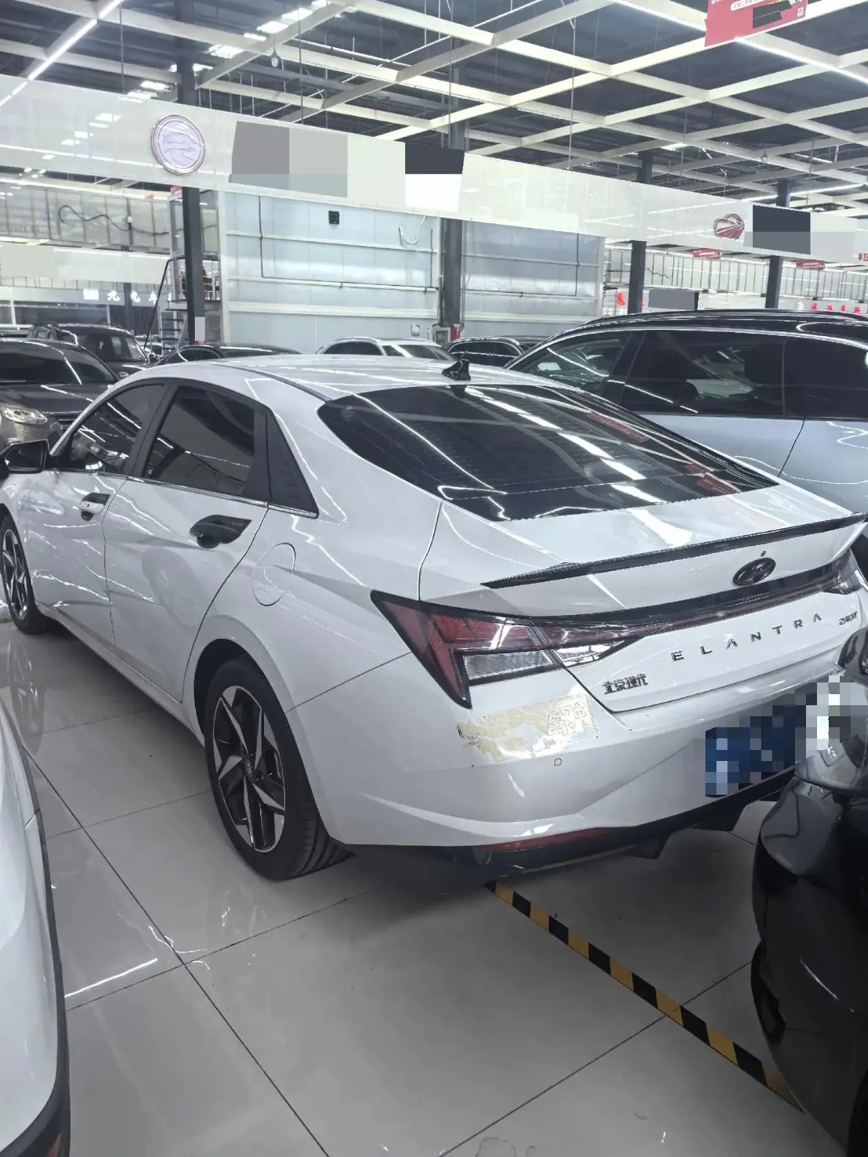 Hyundai 2021 Elantra -3-compartment 1.4TGDi 240TGDi LUX Premium Edition Automatic 6