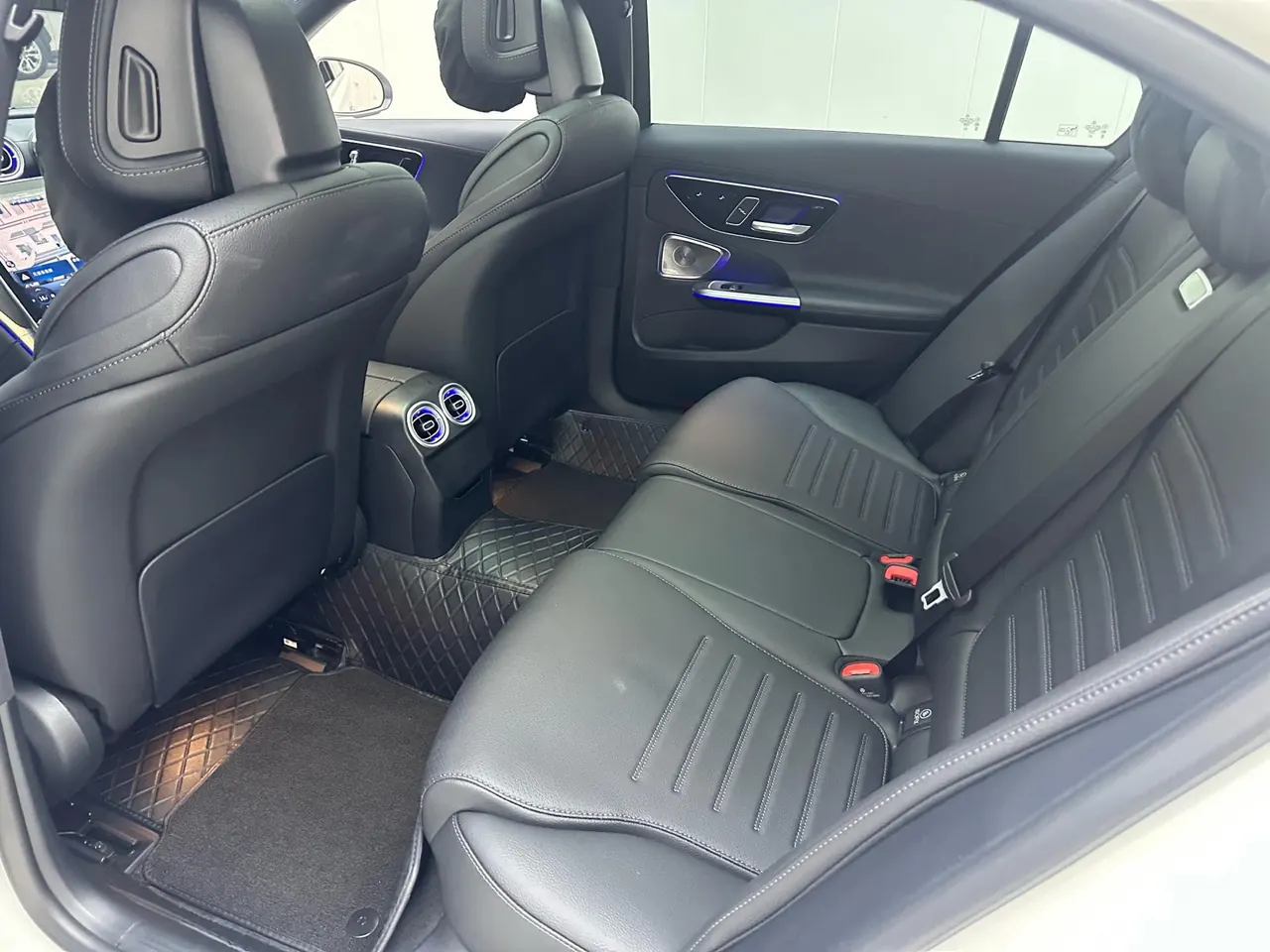 Mercedes Benz Class C 2026 C 260 L 48V 2.0T Sports Edition Automatic Gear 4