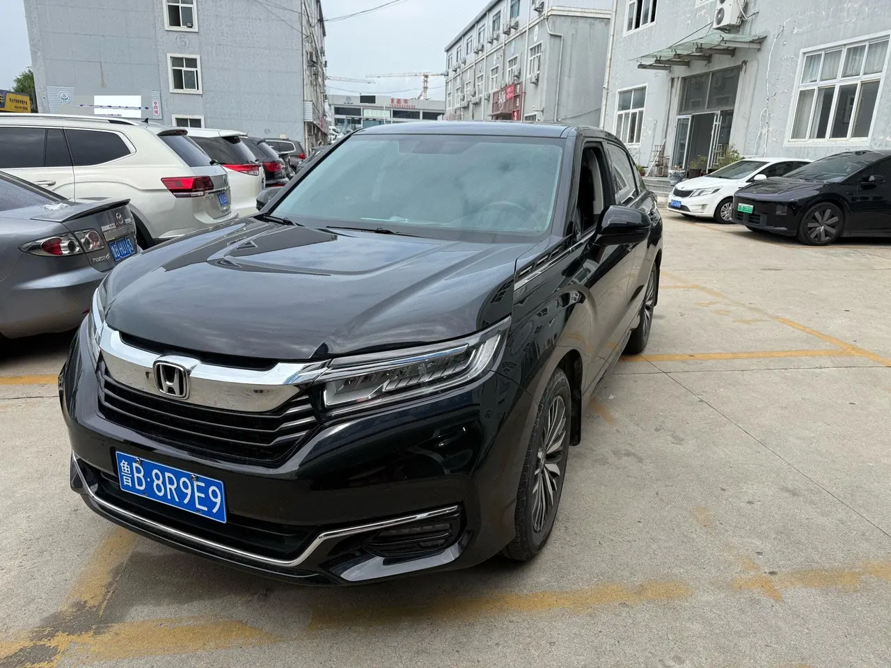 Open image lightbox: Honda 2020 Crown Road 2.0T 370TURBO Two-Drive Deluxe Automatic Gear