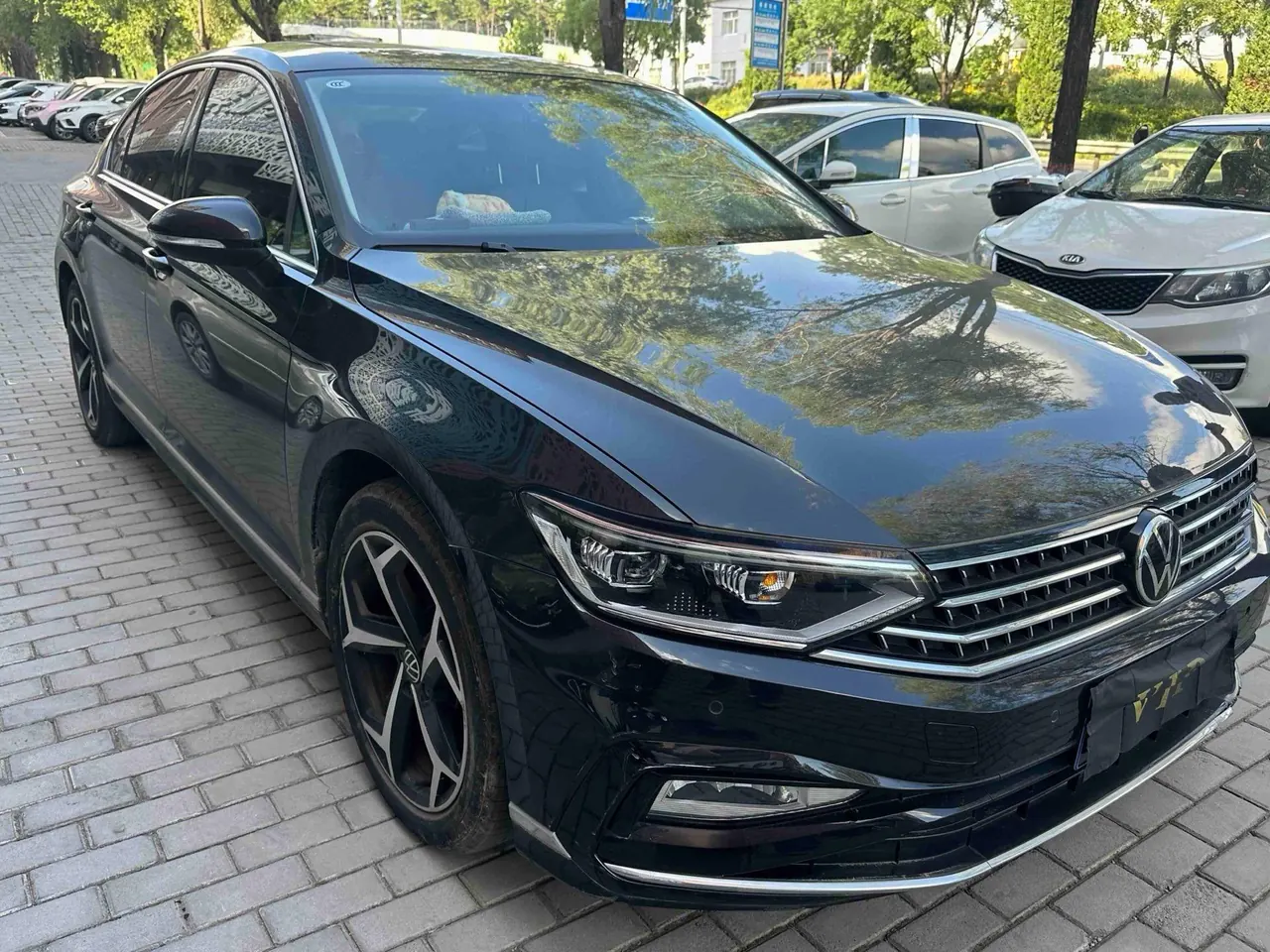 Volkswagen 2020 Magotan 1.4TSI 280TSI Leading Automatic Transmission 3