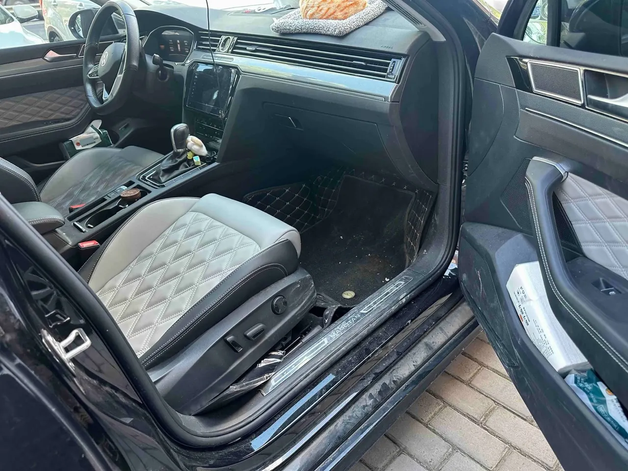 Volkswagen 2020 Magotan 1.4TSI 280TSI Leading Automatic Transmission 9