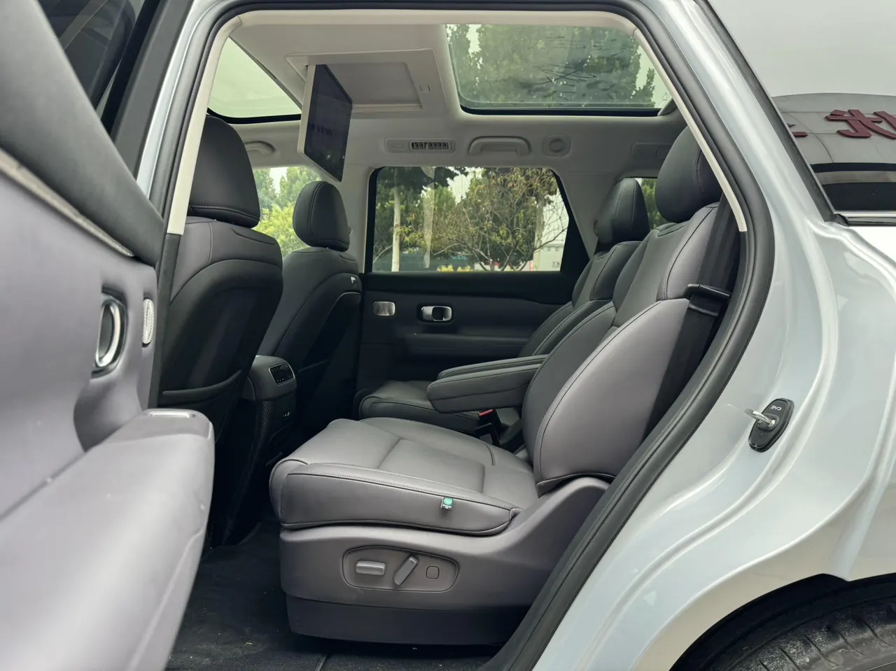 Leapmotor 2026 C 16 630 Laser Radar Edition 6-seat Automatic Gear 6