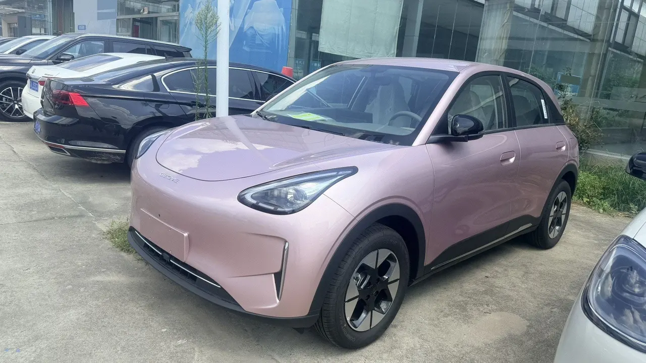 Open image lightbox: Geely 2026 Star Wish 310km Wind Edition Automatic Gear