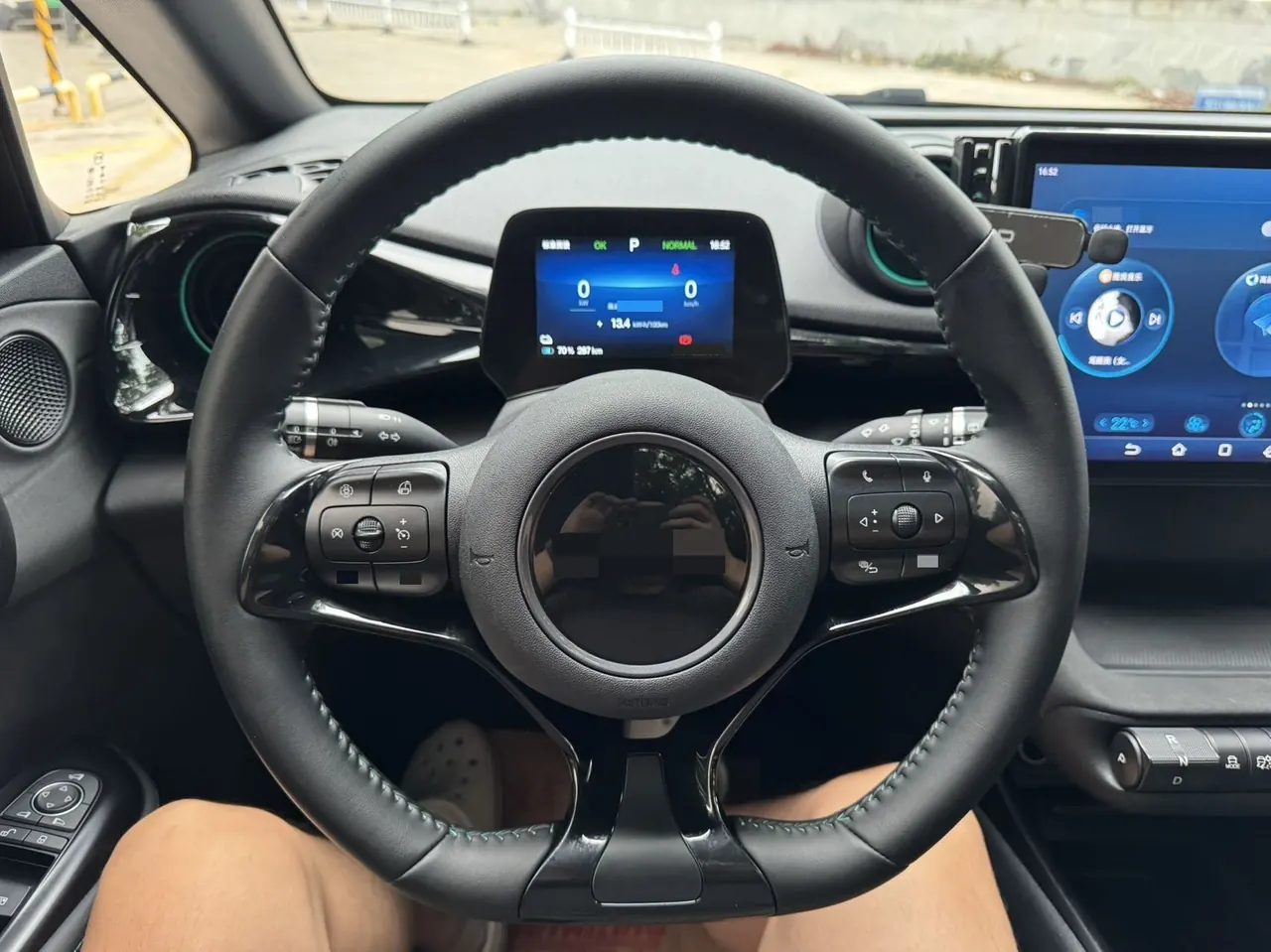 BYD 2024 Dolphin Glory Edition 420km Fashion Edition Automatic Gear 11