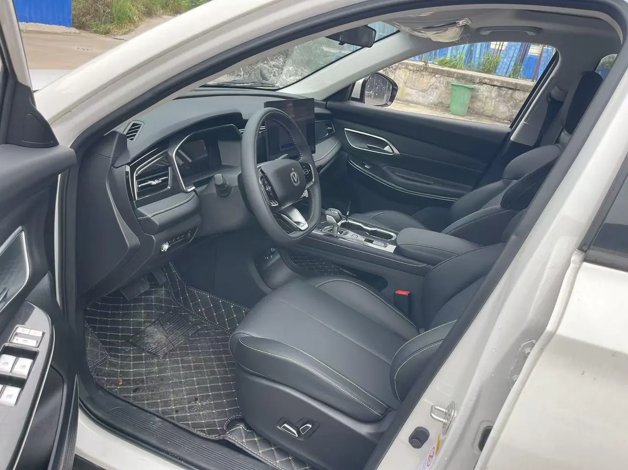 ChangAn 2026 CS75 PRO 1.5T exclusive 7-seat automatic gear 9