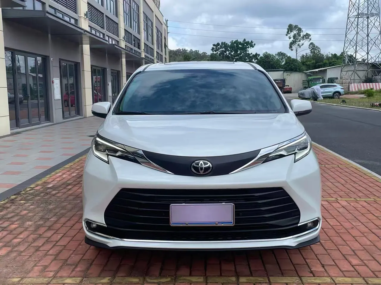 Toyota 2026 Sana 2.5 Stepless Two-Drive Comfort Edition Automatic Transmission 2
